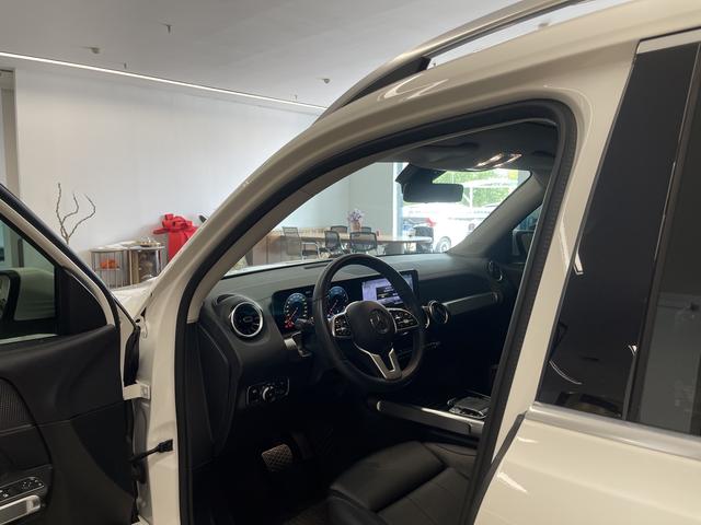 Mercedes-Benz GLB 2019 GLB 200 — фото 12