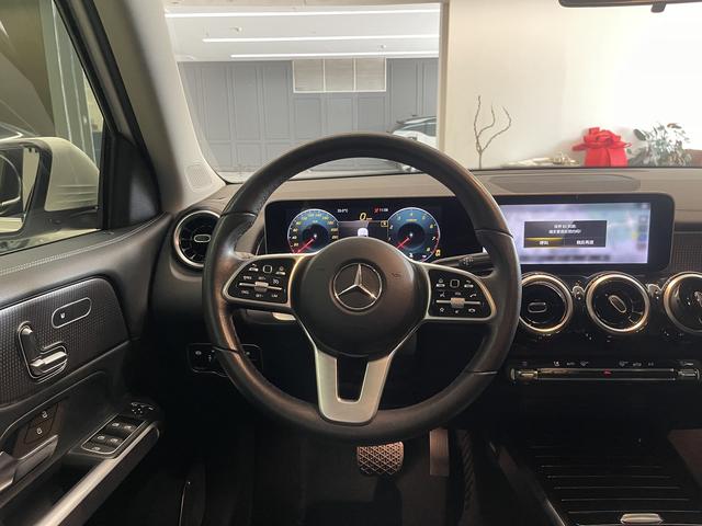 Mercedes-Benz GLB 2019 GLB 200 — фото 19