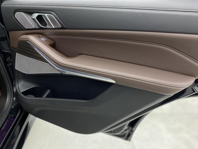 BMW X5 2022 x Drive 40 Li M — фото 16