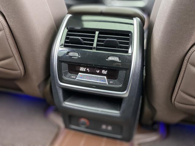 BMW X5 2022 x Drive 40 Li M — фото 17