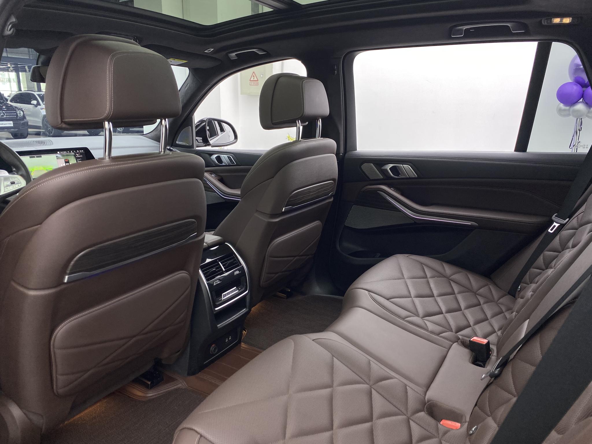 BMW X5 2022 xDrive 40Li M Sport