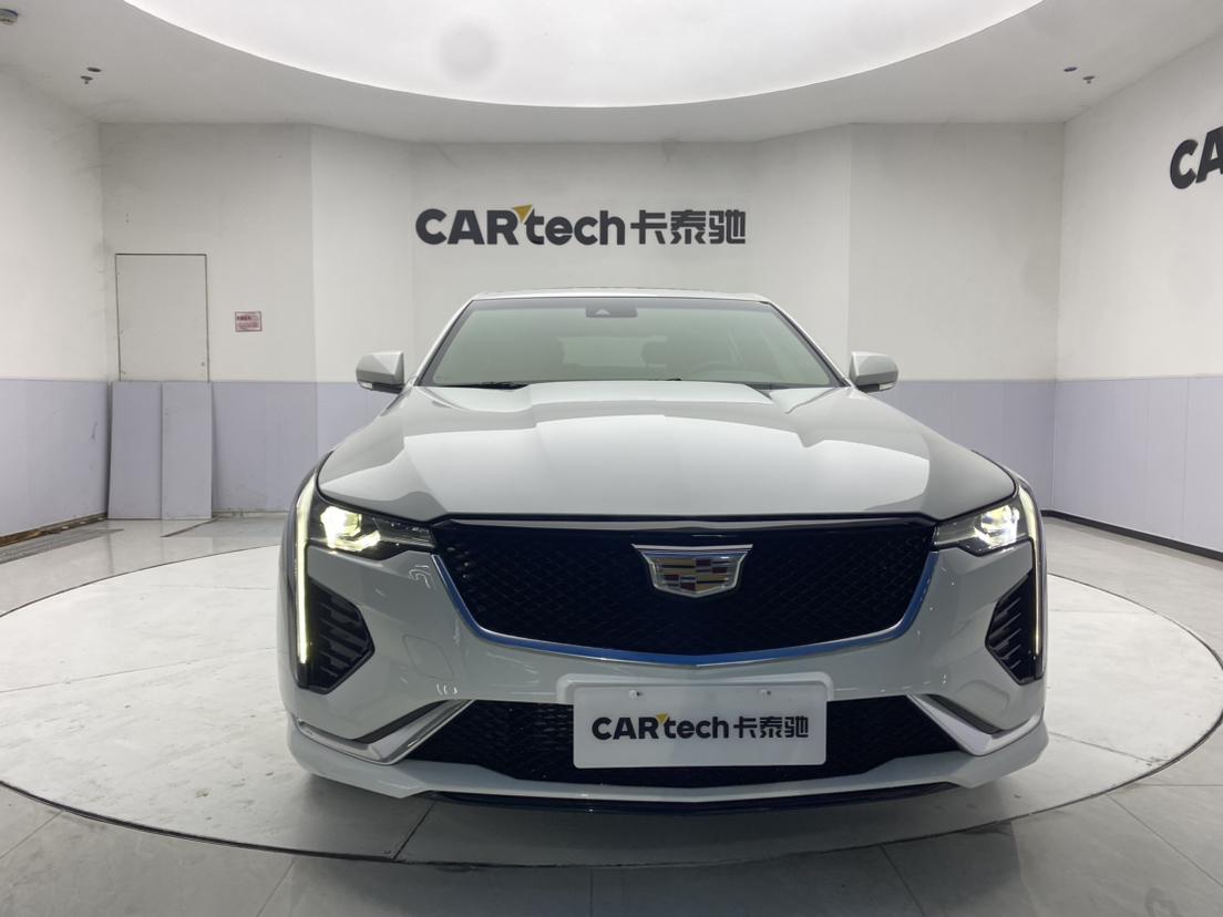 Cadillac CT4 2022 28T