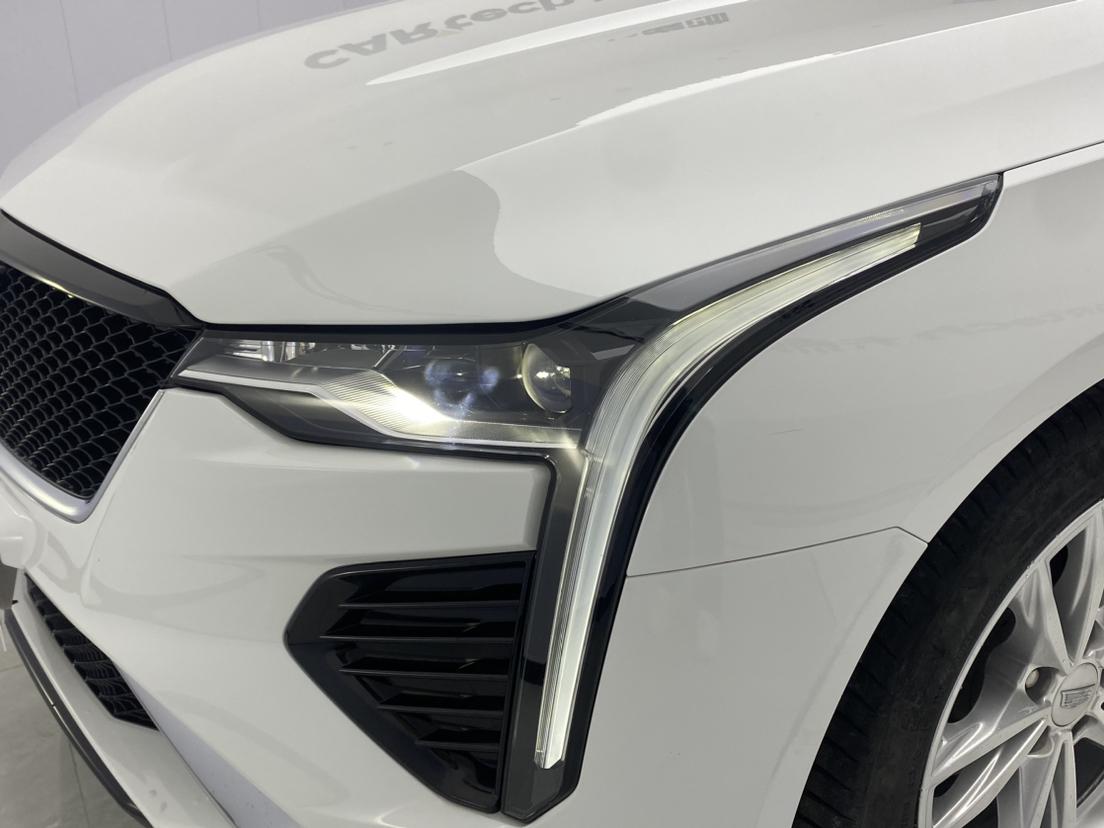 Cadillac CT4 2022 28T