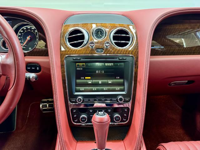 Bentley Flying Spur 2017 4.0 T V 8 — фото 15