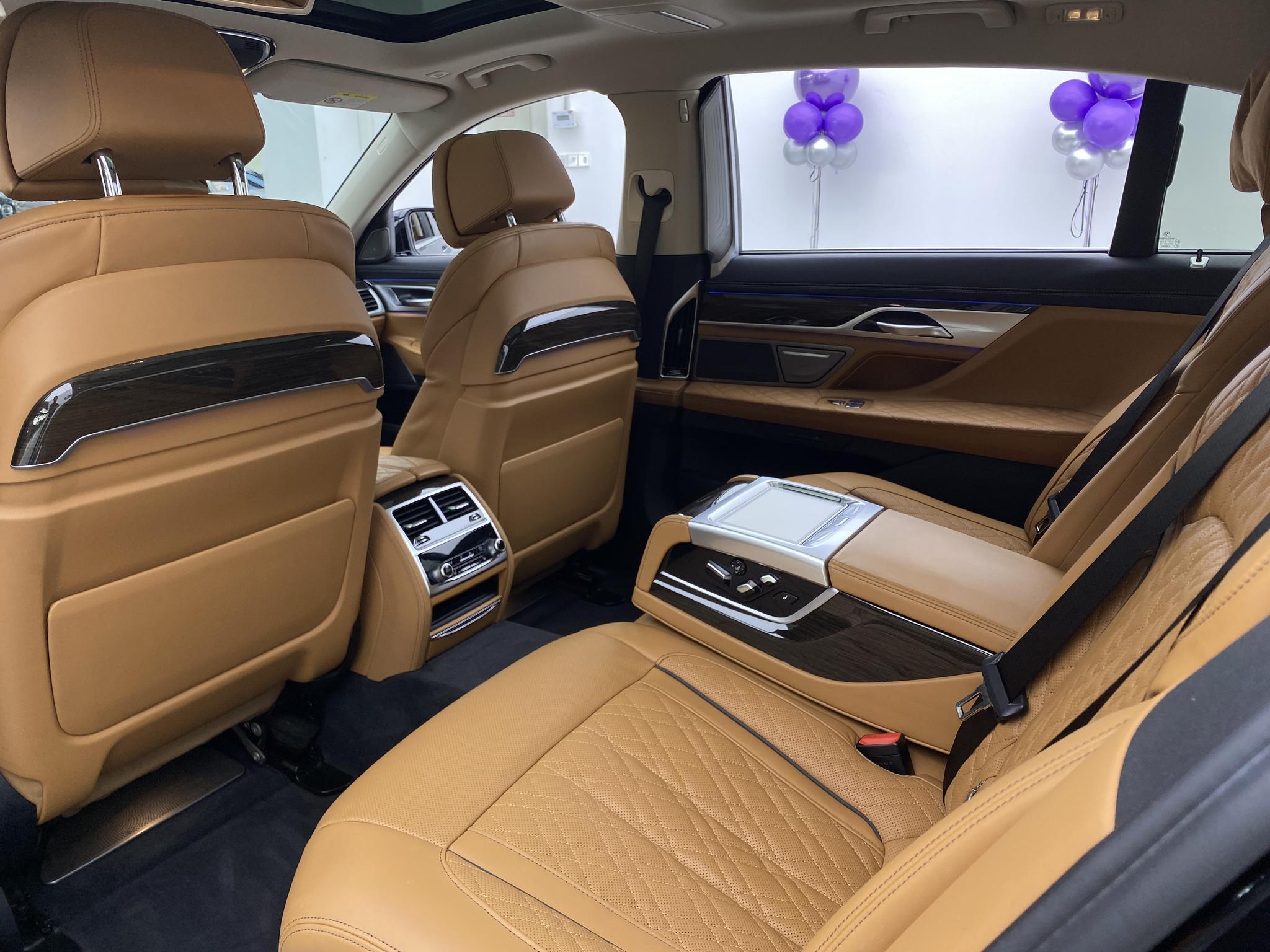 BMW 7 Series 7 2021 730Li Luxury