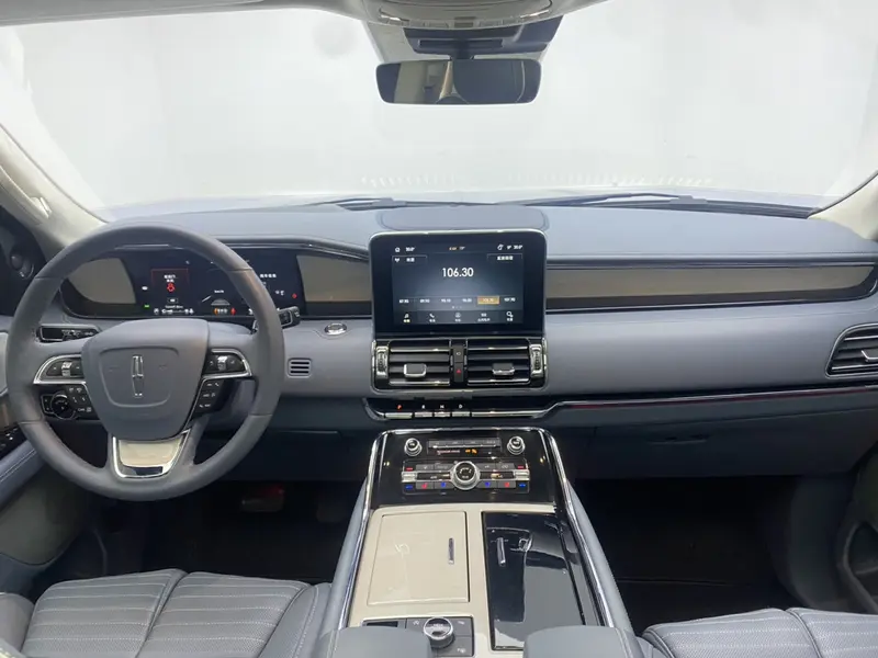 Lincoln Navigator — фото 14