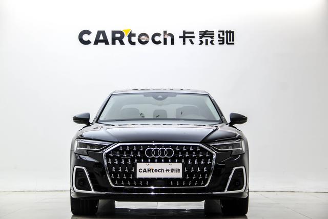 Audi A8 2024 A 8 L 45 TFSI quattro Luxury — фото 2