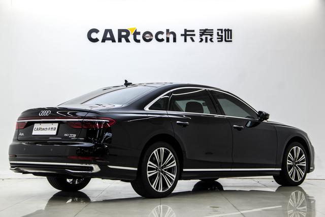 Audi A8 2024 A 8 L 45 TFSI quattro Luxury — фото 6