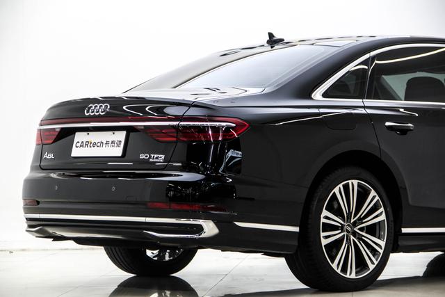 Audi A8 2024 A 8 L 45 TFSI quattro Luxury — фото 12