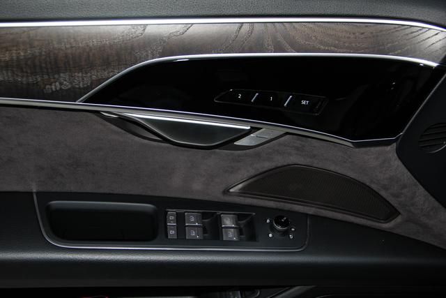Audi A8 2024 A 8 L 45 TFSI quattro Luxury — фото 19