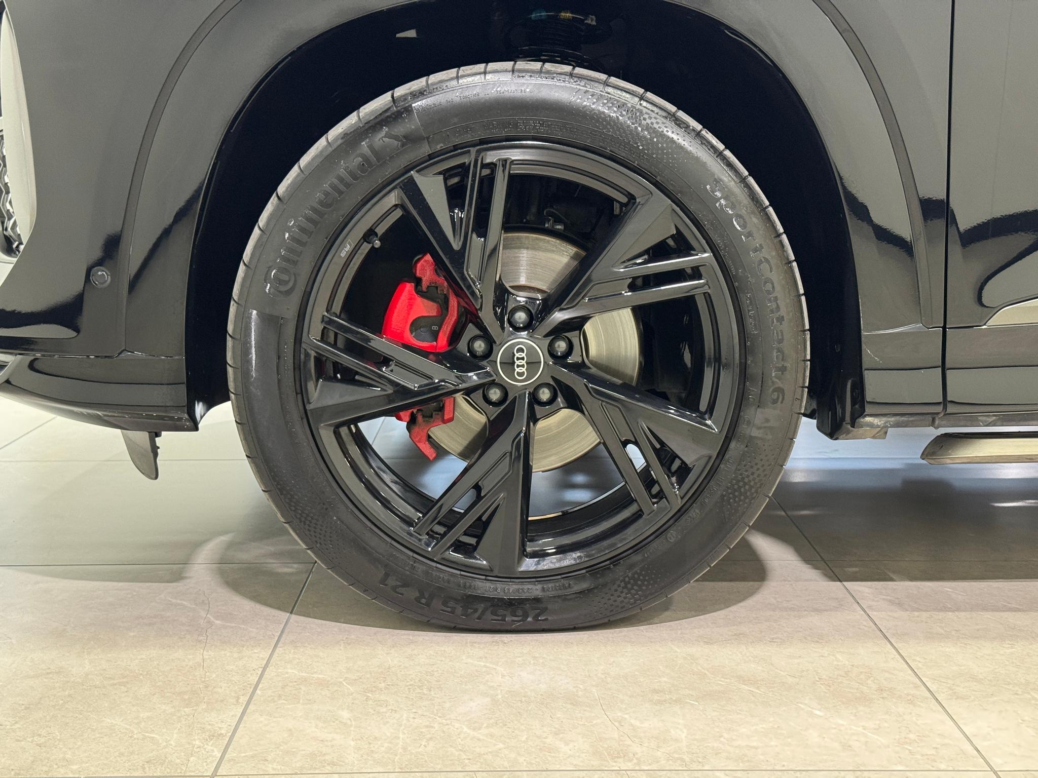 Audi Q6 2024 45TFSI quattro 6 мест