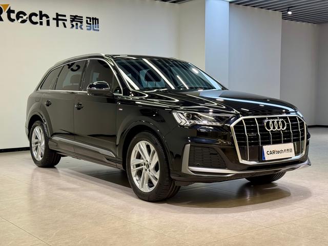 Audi Q7 2023 45 TFSI quattro S line Sport — фото 3
