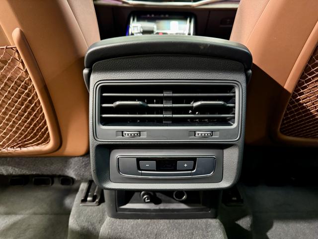 Audi Q7 2023 45 TFSI quattro S line Sport — фото 13