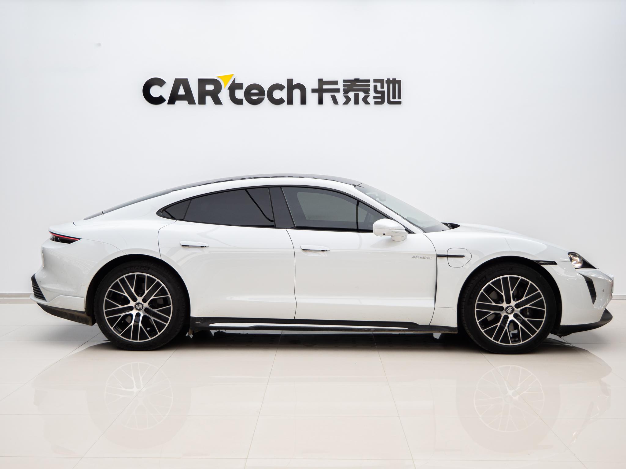 Porsche Taycan 2022 Taycan