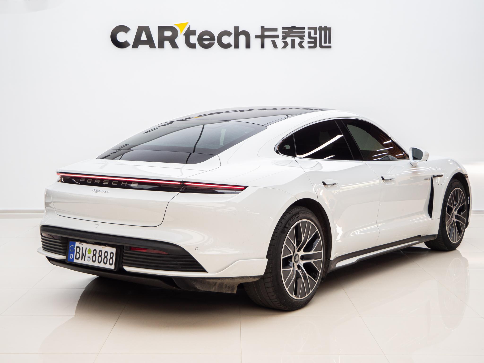 Porsche Taycan 2022 Taycan