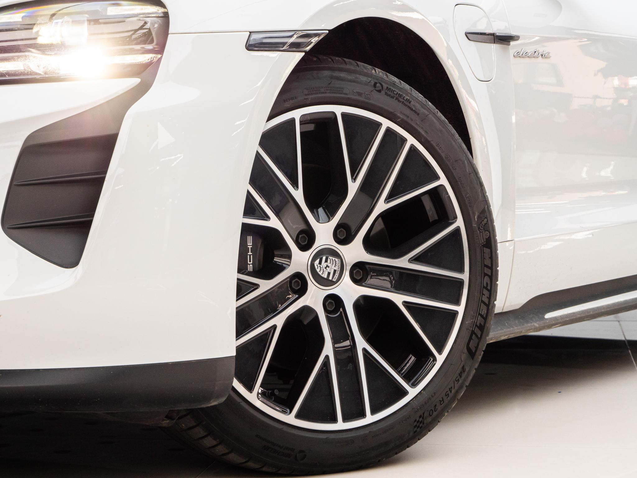 Porsche Taycan 2022 Taycan