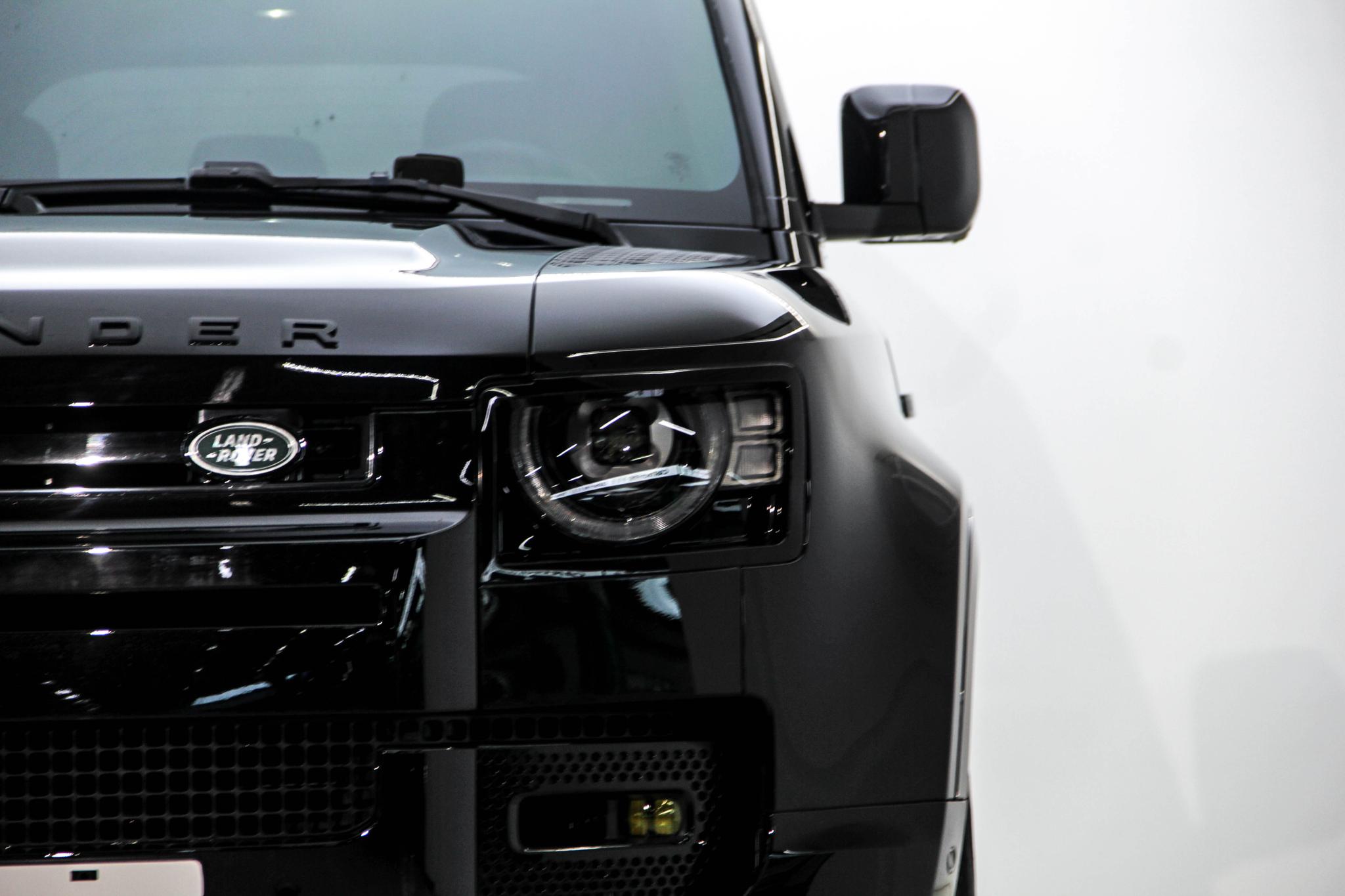 Land Rover Defender 2025 110 3.0T P400 HSE X-DYNAMIC