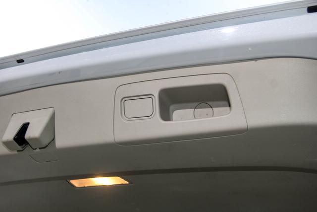 Buick GL8 2023 ES 2.0 T Comfort — фото 17