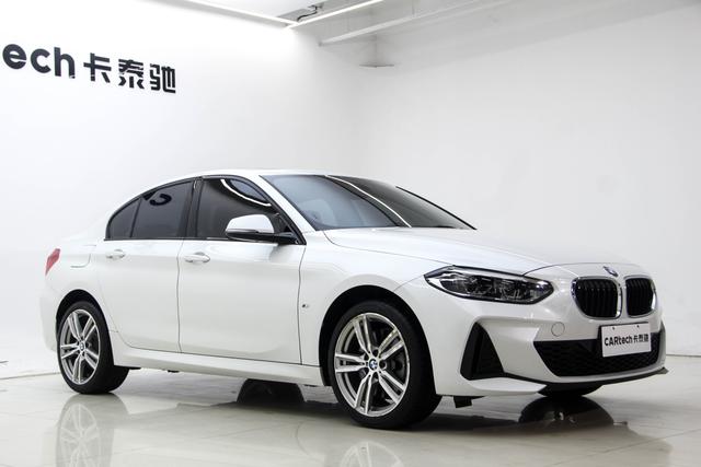 BMW 1-Series 2019 120i Leading M — фото 3