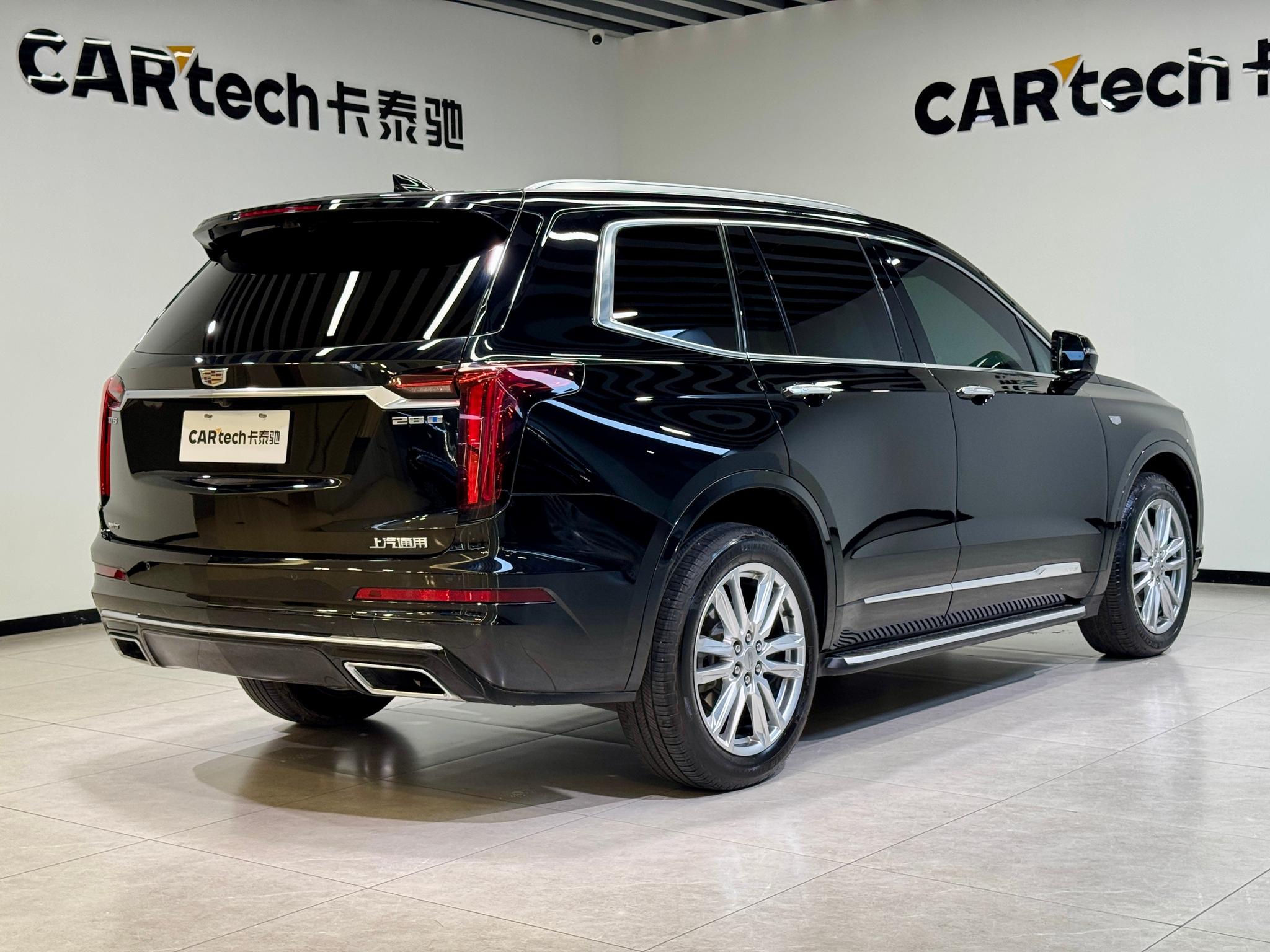 Cadillac XT6 2022 2.0T мест Luxury