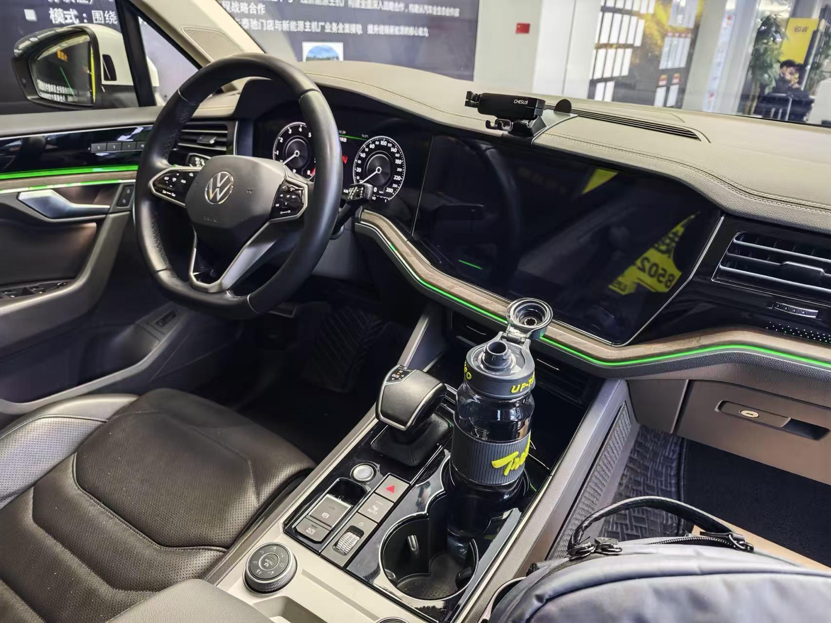 Volkswagen Touareg 2022 3.0TSI Sport