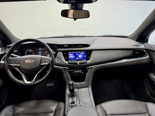 Cadillac XT6 2022 2.0 T 4 WD — фото 15