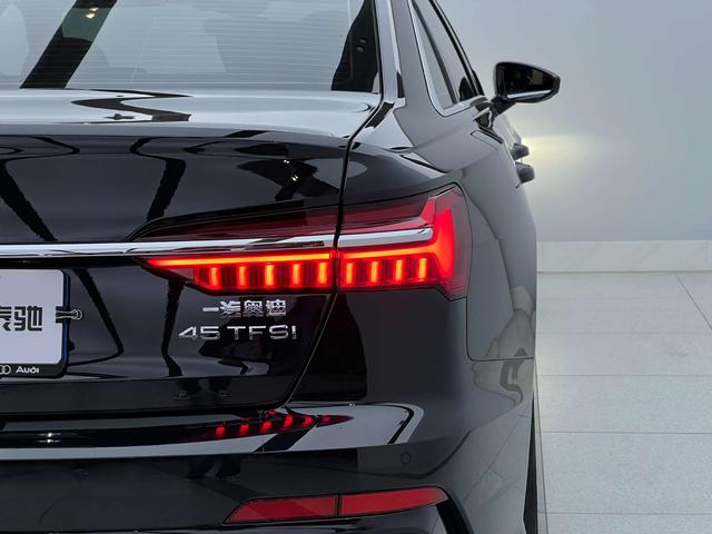 Audi A6L 2024 45 TFSI — фото 8