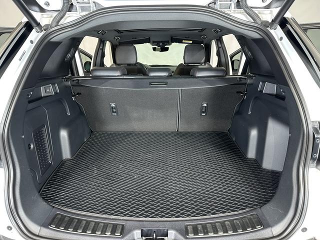 Land Rover Discovery Sport 2022 249 PS R-Dynamic S 5 — фото 20