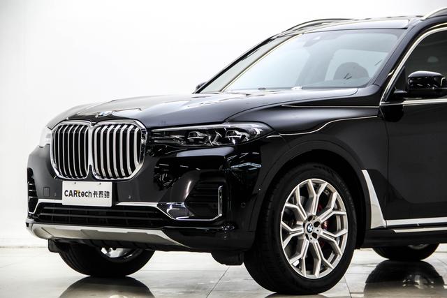 BMW X7 2022 x Drive 40i Leading — фото 10