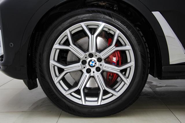 BMW X7 2022 x Drive 40i Leading — фото 11