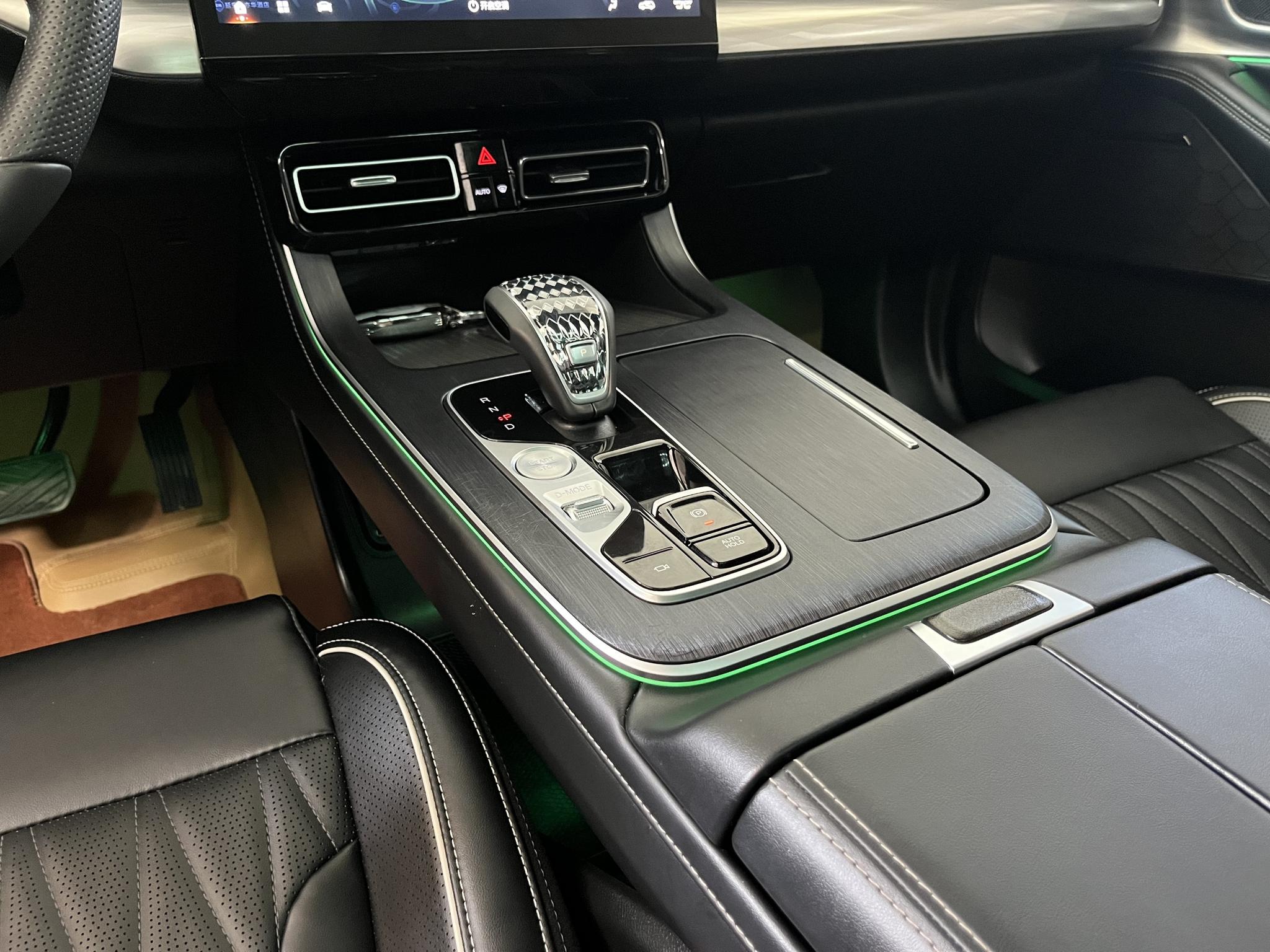 GAC GS8 2025 2.0TGDI 5 мест Luxury