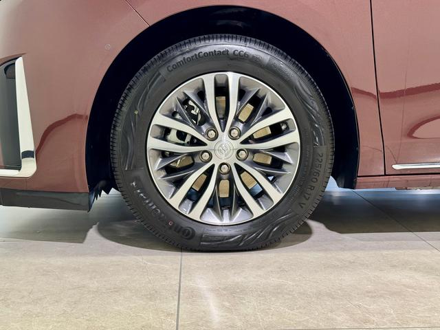 Buick GL8 2023 ES 2.0 T — фото 11