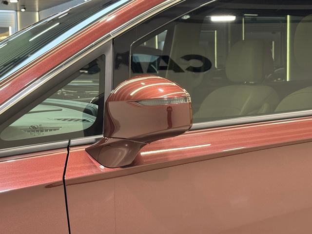 Buick GL8 2023 ES 2.0 T — фото 12