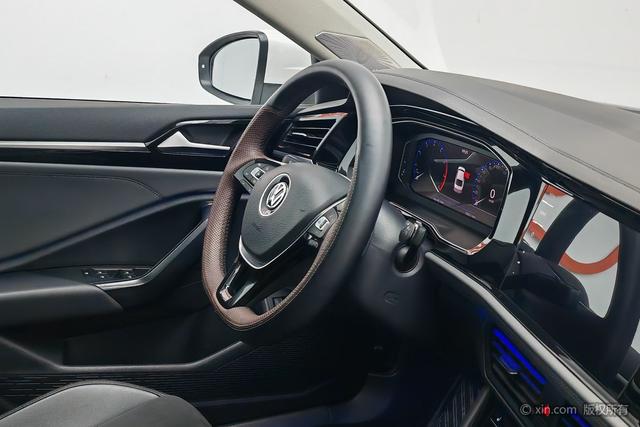 Volkswagen Sagitar 2022 Белый из Китая