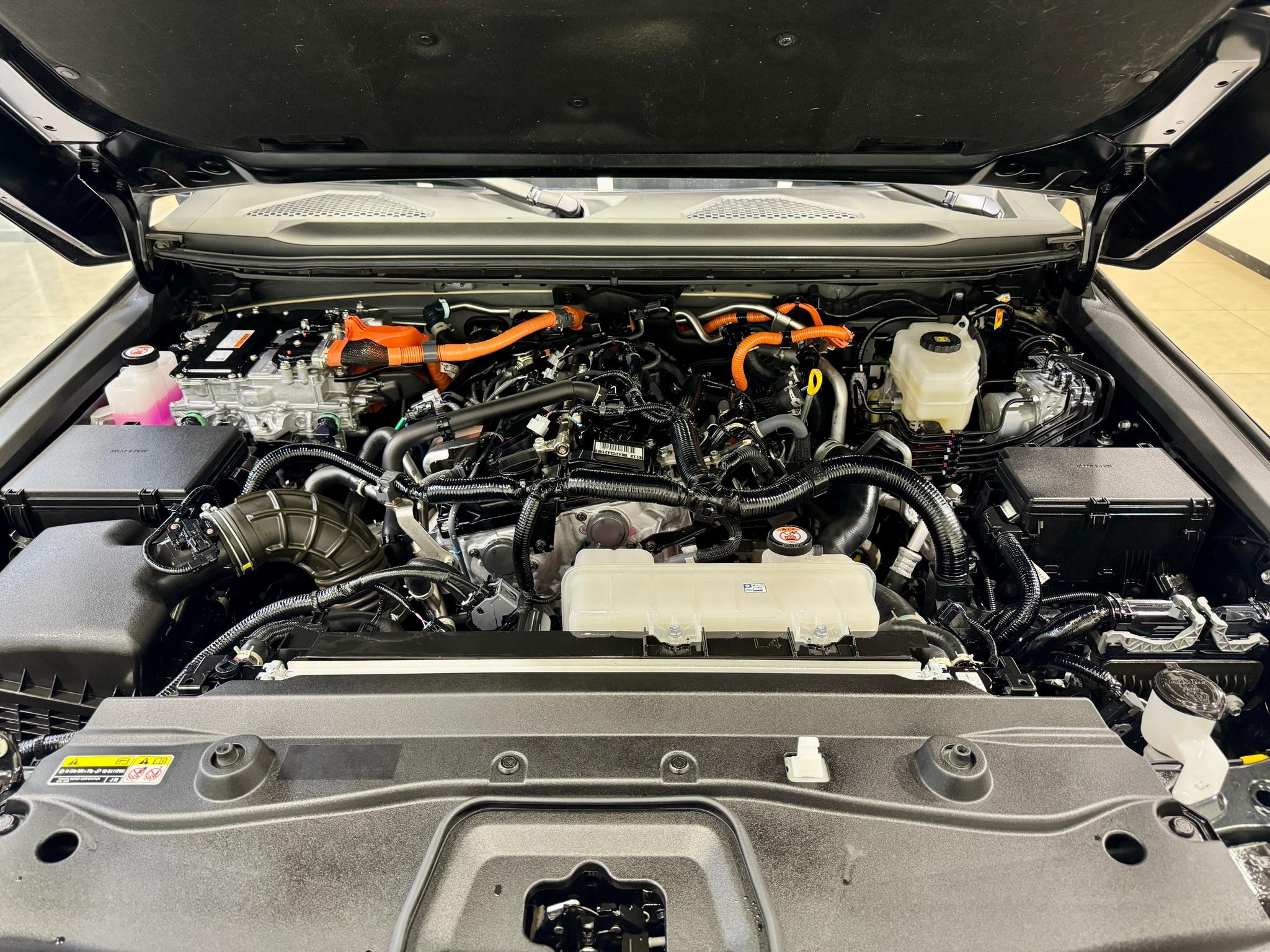 Toyota Land Cruiser Prado 2024 2.4T TX 5 мест