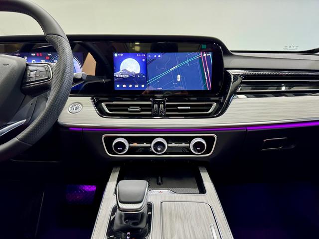 Hongqi HS5 2025 2.0 T 2 WD — фото 17