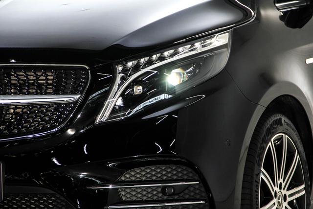 Mercedes-Benz V-Class 2022 V 260 L — фото 8