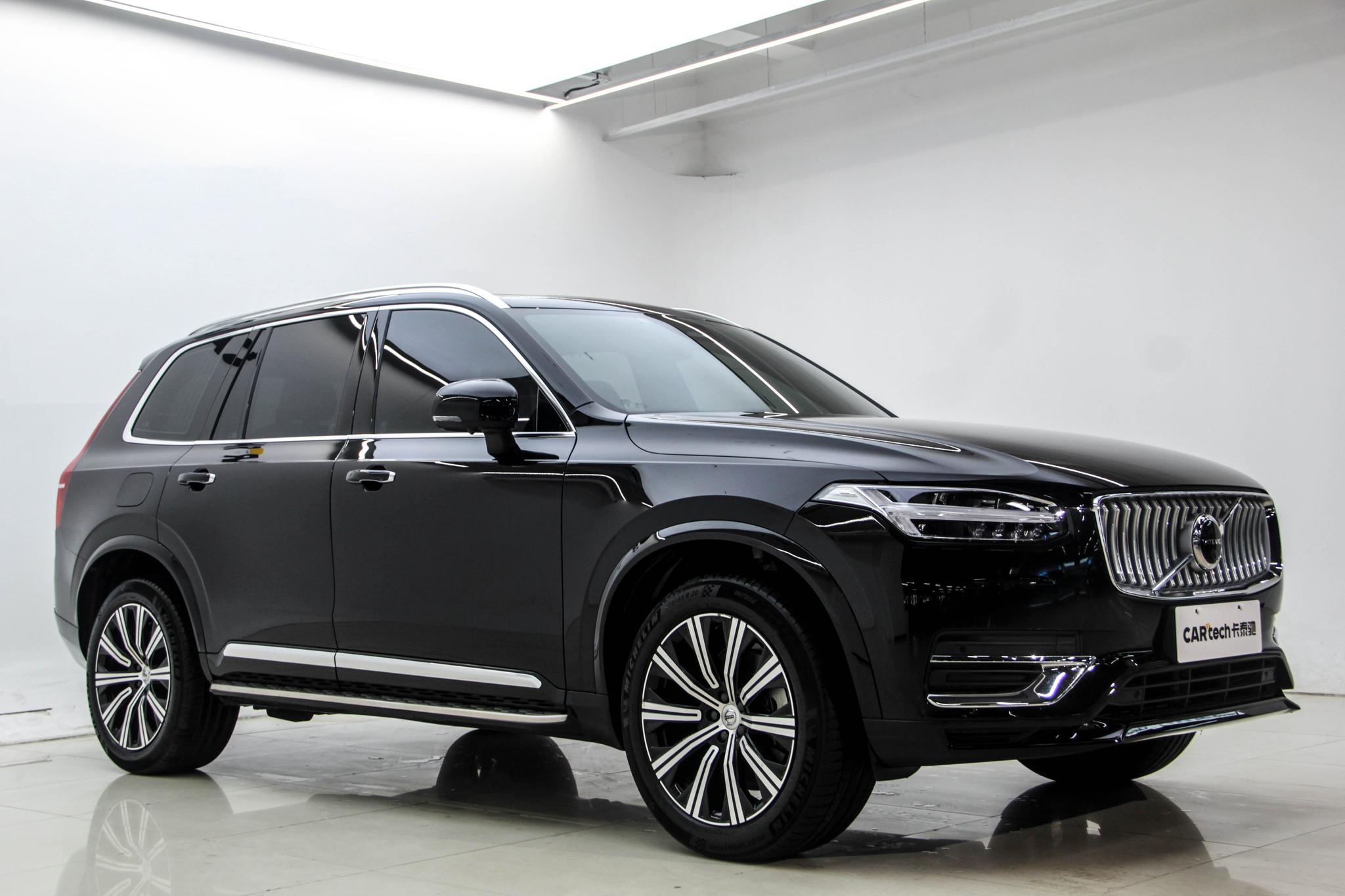 Volvo XC90 2023 B6 Luxury 7 мест