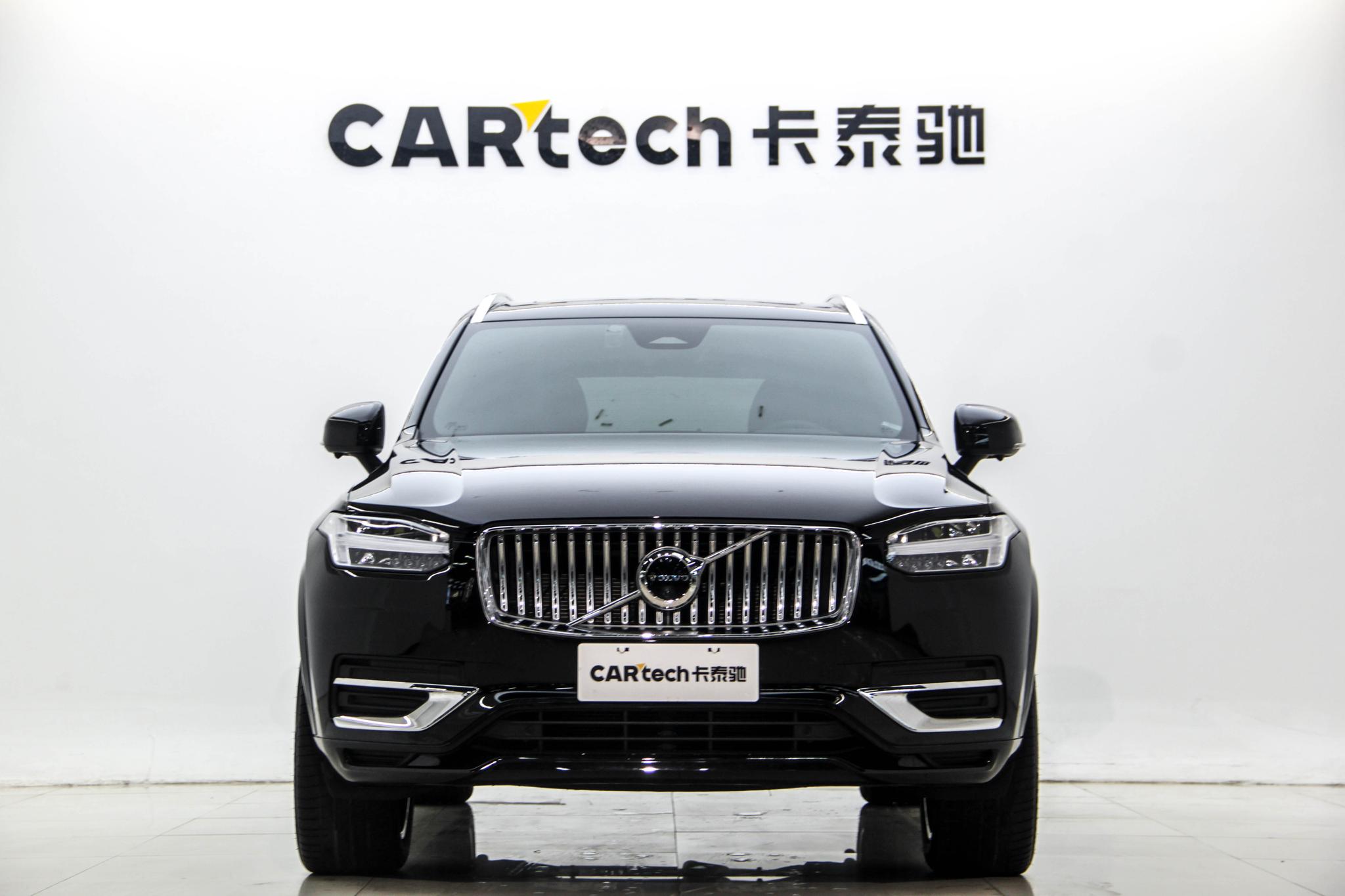 Volvo XC90 2023 B6 Luxury 7 мест