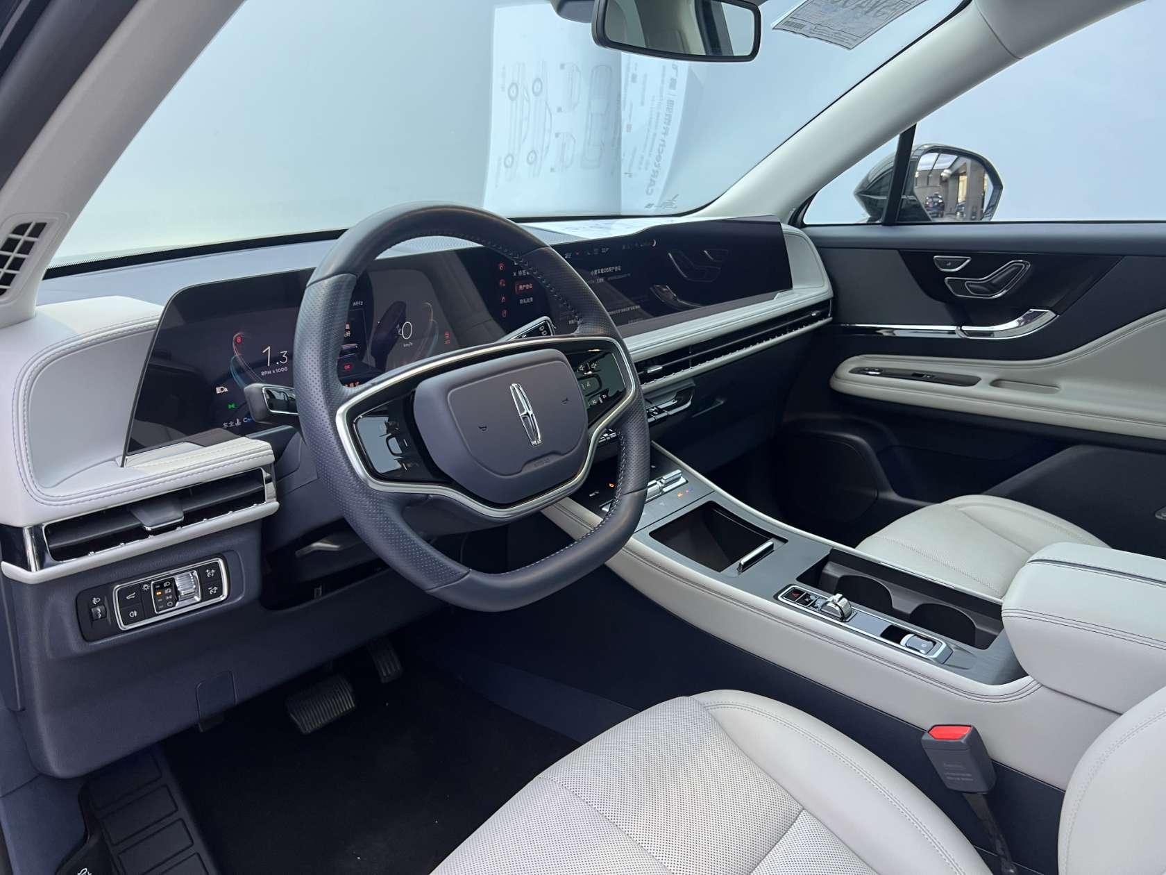 Lincoln Corsair 2024 2.0T Premium