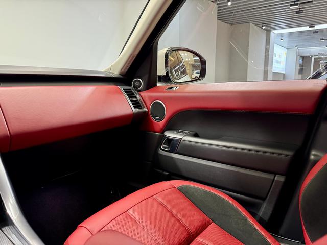 Land Rover Range Rover Sport 2018 3.0 V 6 HSE DYNAMIC — фото 14