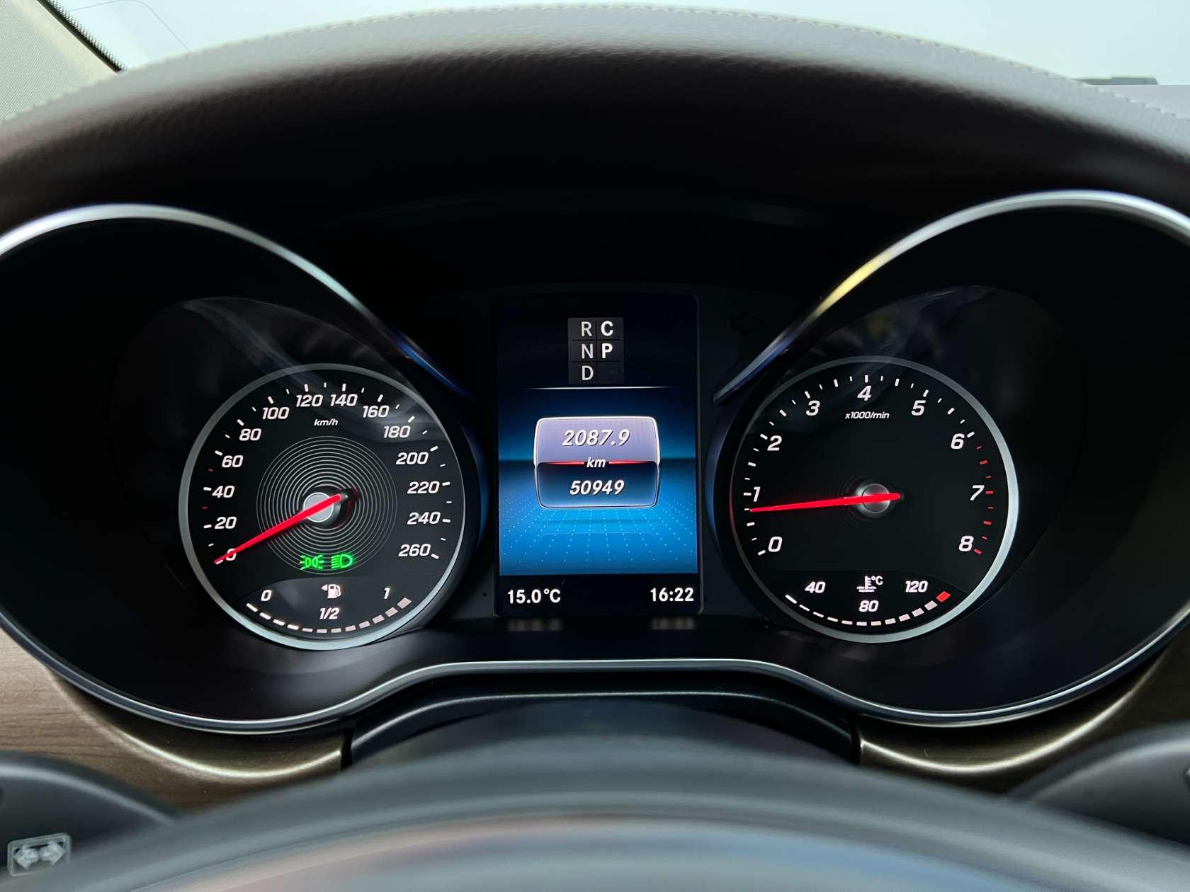 Mercedes-Benz V-Class V 2022 V 260 Luxury