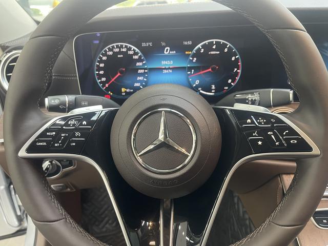 Mercedes-Benz E-Class 2023 E 300 L — фото 19