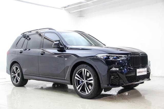 BMW X7 2022 x Drive 40i M — фото 3