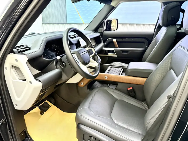 Land Rover Defender — фото 14