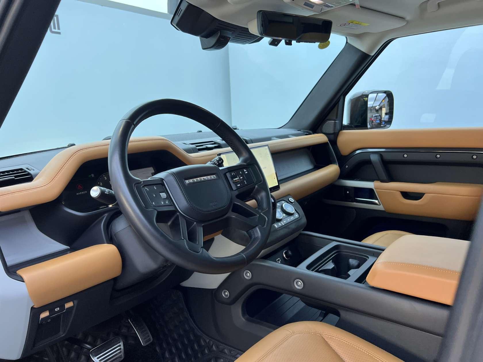 Land Rover Defender 2023 110 3.0T P400