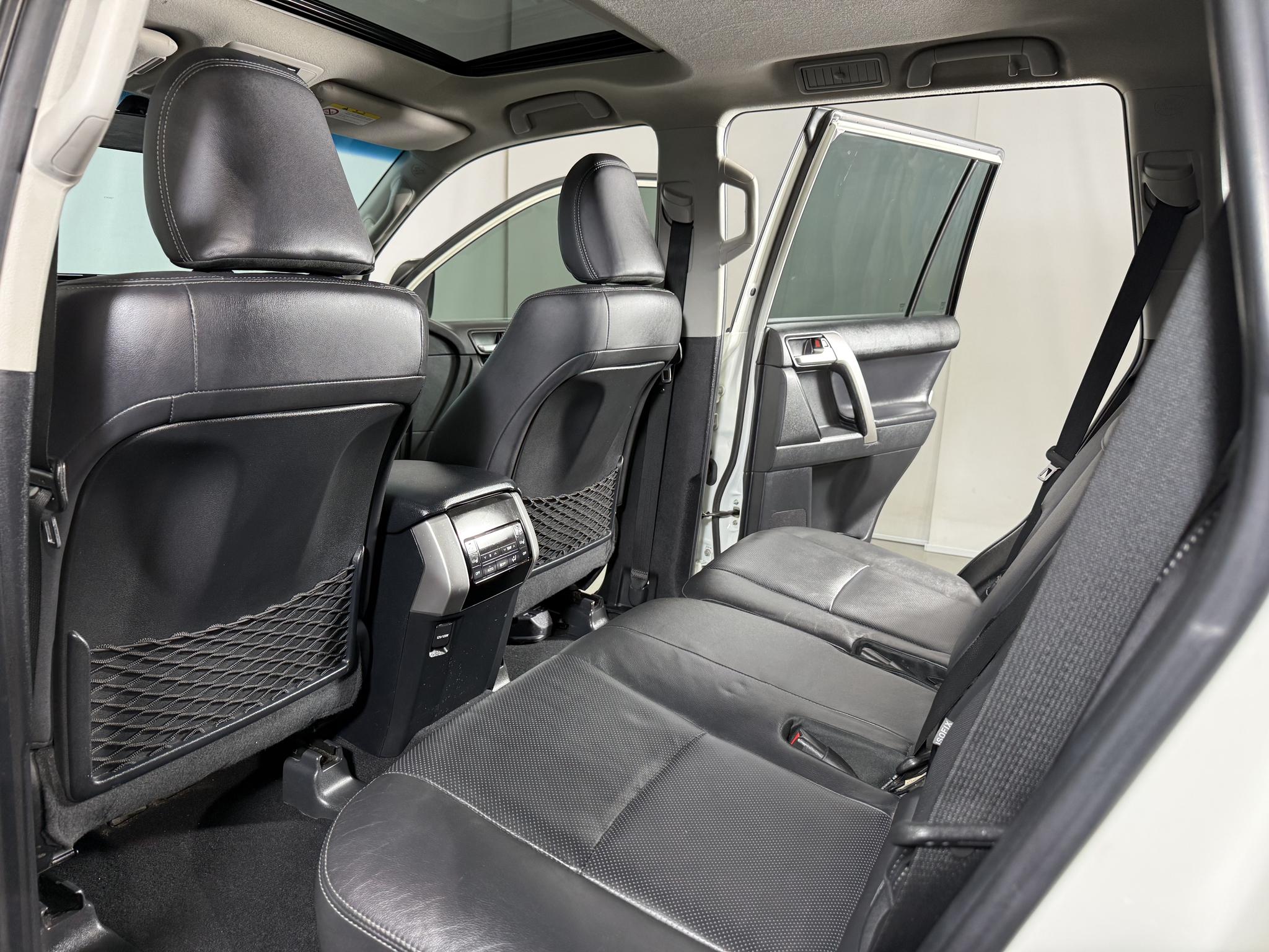 Toyota Land Cruiser Prado 2019 3.5L AT TX-L Premium