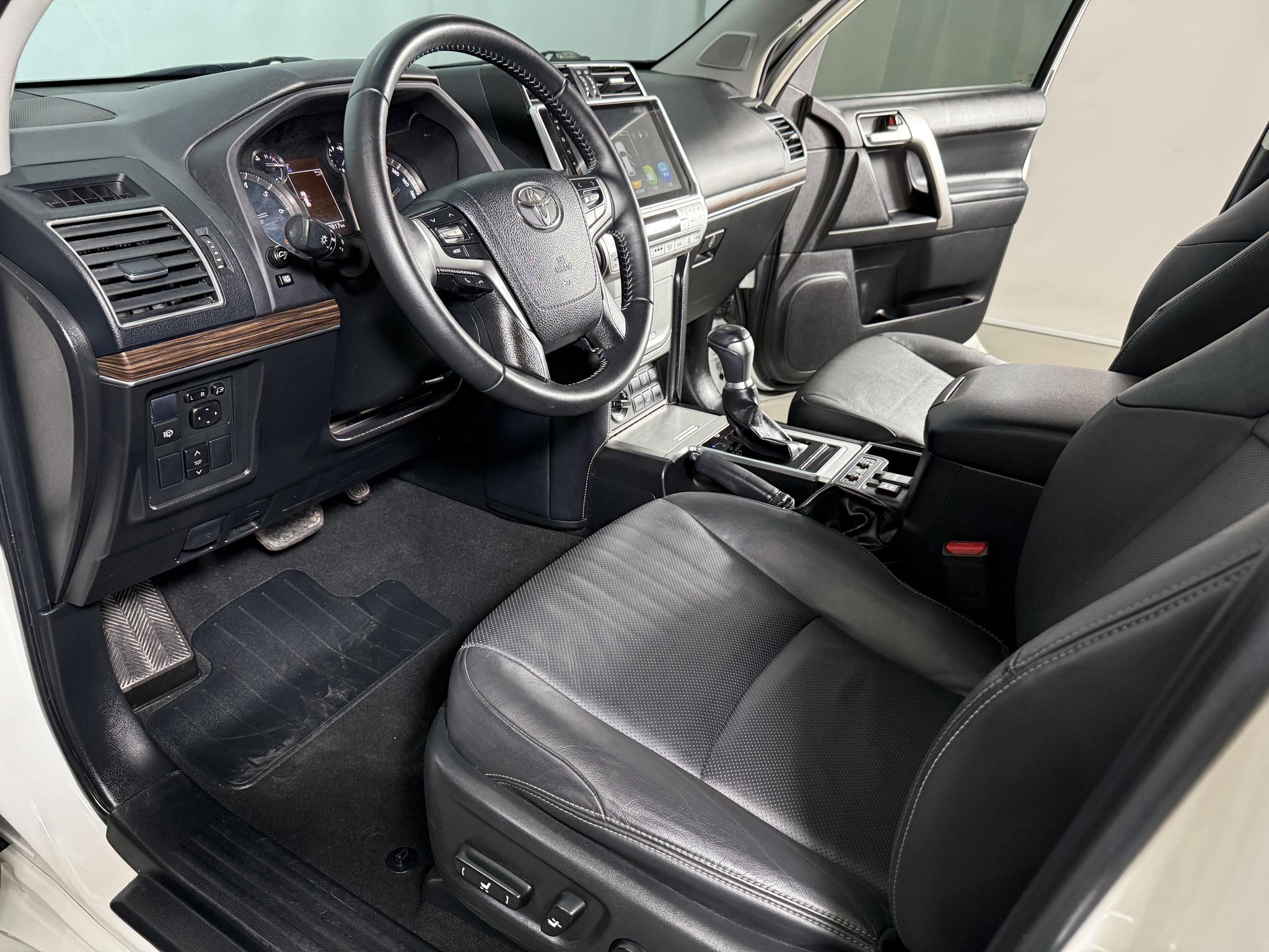 Toyota Land Cruiser Prado 2019 3.5L AT TX-L Premium
