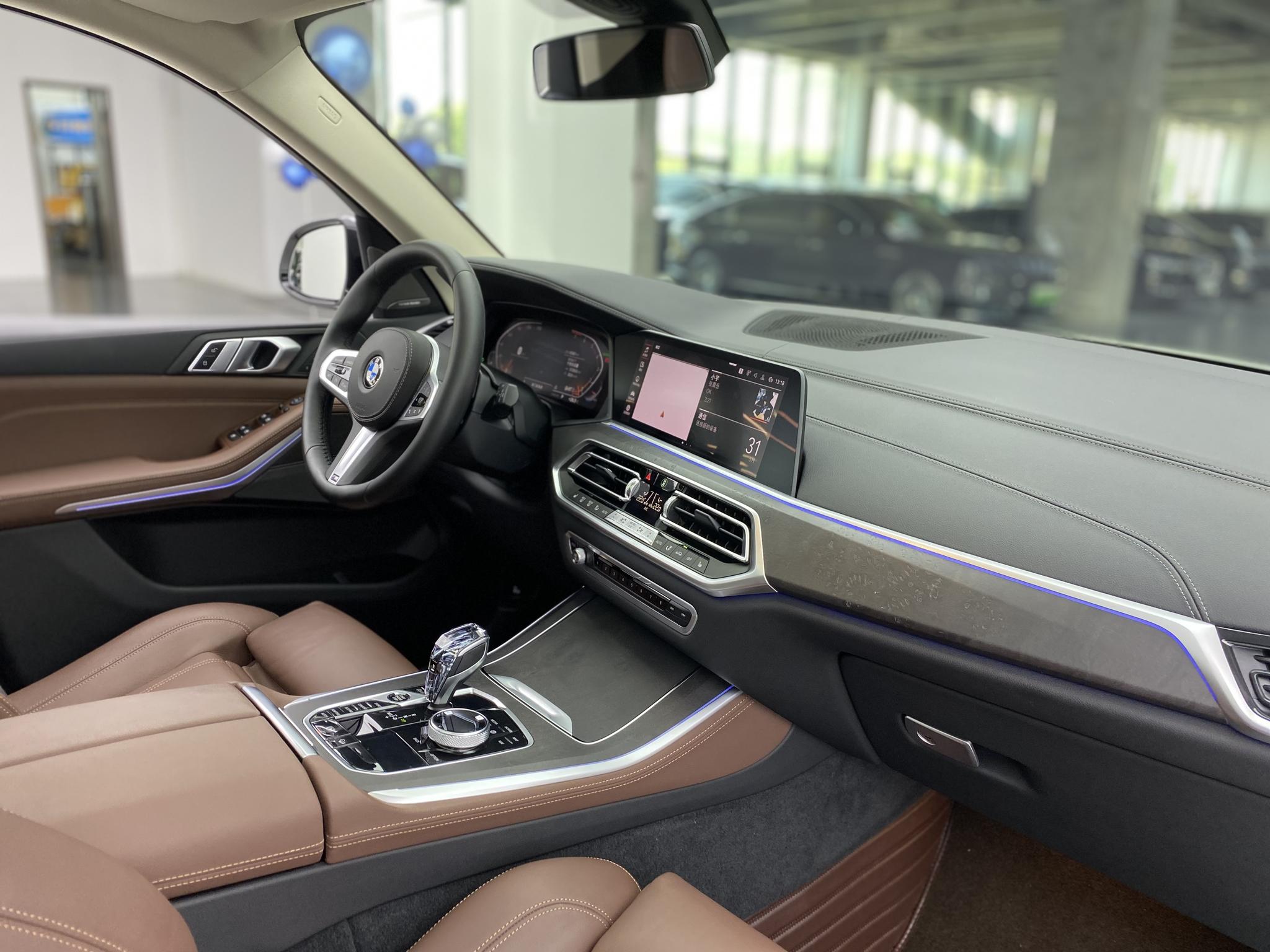 BMW X5 2020 xDrive40i M Sport