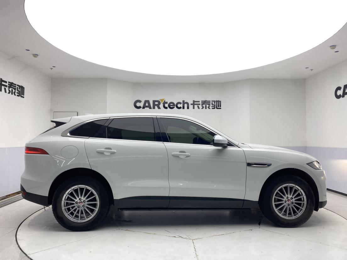 Jaguar F-Pace 2018 2.0T Premium